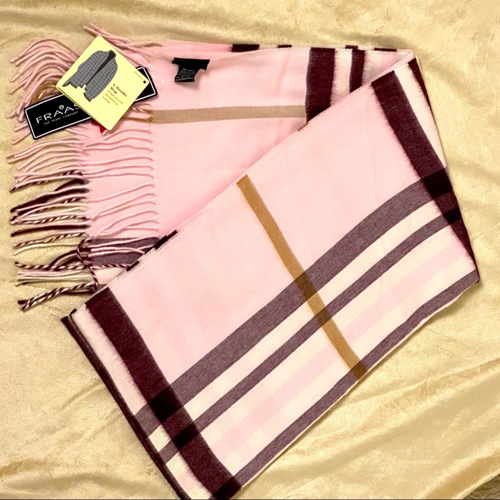 **Plaid Scarf**